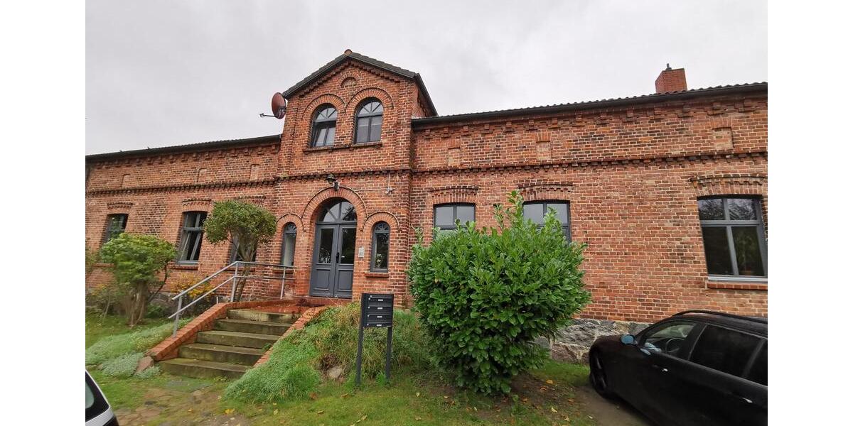 Etagenwohnung Neubrandenburg Datzeberg - 2 Zimmer, 67 m&sup2;, 420&euro; | Angebot:25717403