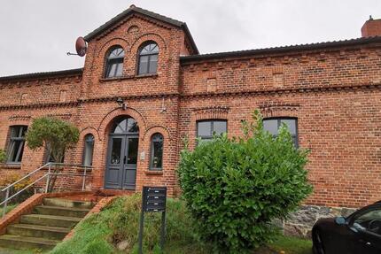 Wohnung Neubrandenburg Datzeberg - 2 Zimmer, 67 m&sup2;, 420&euro; | Angebot:25717403