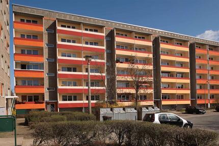 Wohnung Neubrandenburg Datzeberg - 3 Zimmer, 63 m&sup2;, 314&euro; | Angebot:26664590