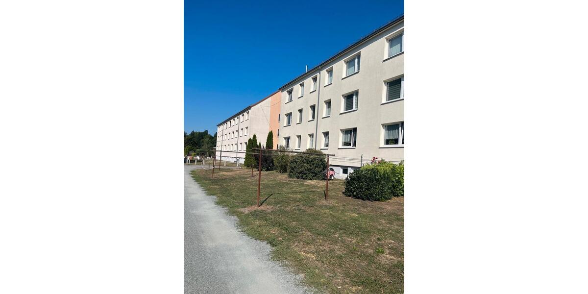 Etagenwohnung Stavenhagen - 3 Zimmer, 64 m&sup2;, 320&euro; | Angebot:26004978