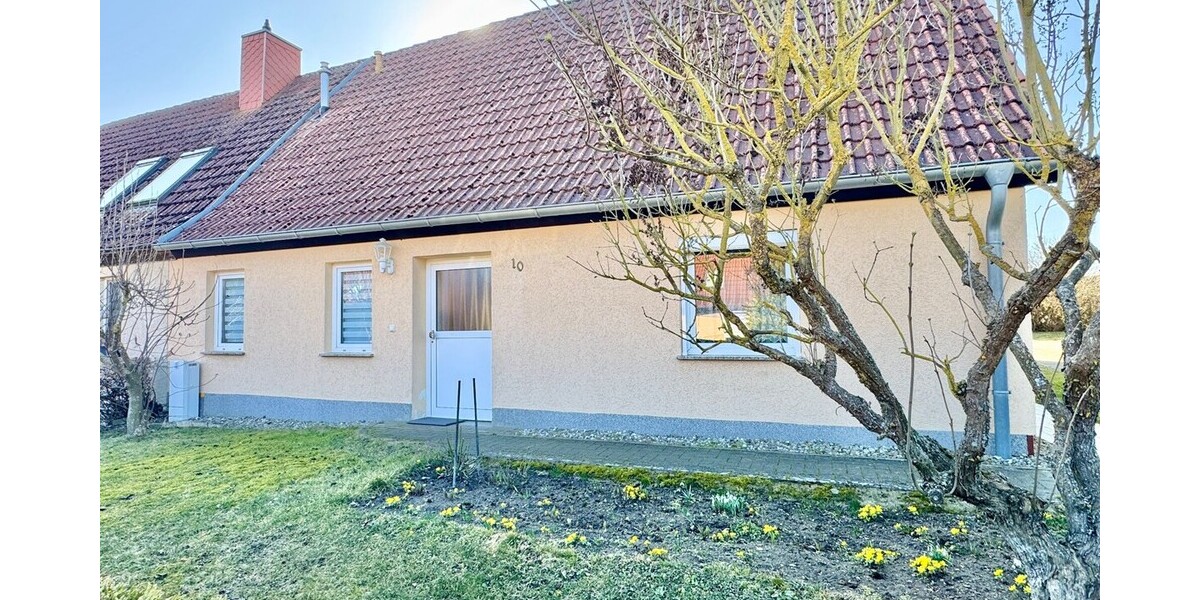 HORN IMMOBILIEN ++ 4 km bis Neubrandenburg, Haus mit großem Grundstück - Doppelhaushälfte Blankenhof / Chemnitz Chemnitz | Angebot:25821873