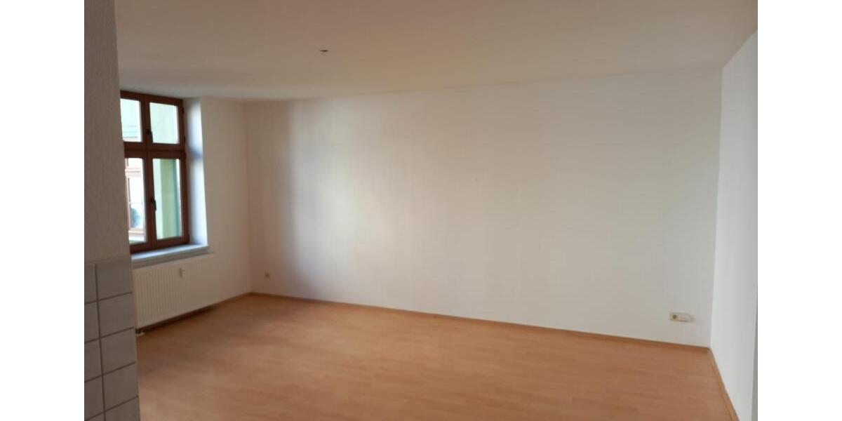 Erdgeschoßwohnung Neustrelitz - 1 Zimmer, 36 m&sup2;, 284&euro; | Angebot:25714377