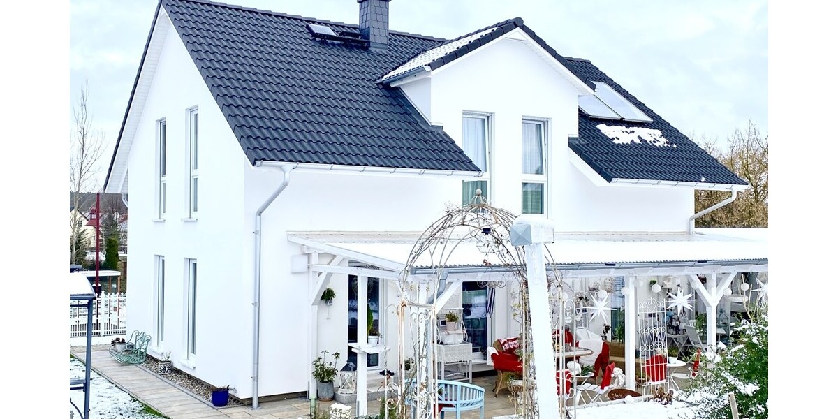 HORN IMMOBILIEN ++ Neustrelitz großes tolles Einfamilienhaus mit vielen Extras auf großem Grundstück - Einfamilienhaus Neustrelitz | Angebot:24862301