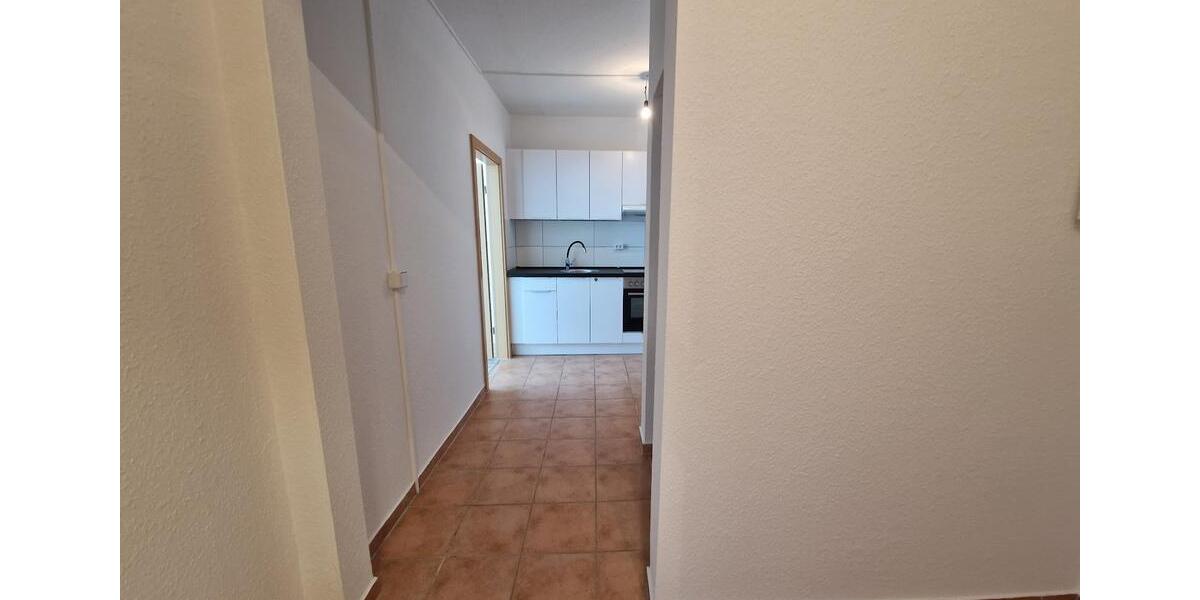 Etagenwohnung Neubrandenburg - 2 Zimmer, 48 m&sup2;, 411&euro; | Angebot:21980423