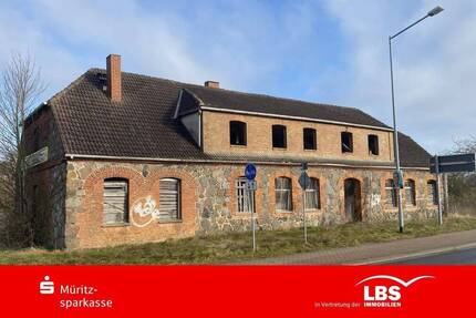 Haus Möllenhagen - 6 Zimmer, 210 m&sup2;, 66.000&euro; | Angebot:25730985