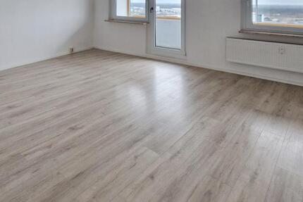 Wohnung Neubrandenburg Datzeberg - 4 Zimmer, 86 m&sup2;, 588&euro; | Angebot:25714373
