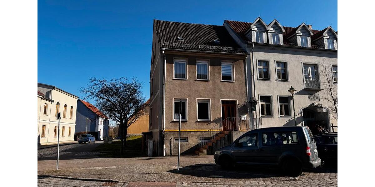 Reihenhaus Altentreptow - 6 Zimmer, 140 m&sup2;, 120.000&euro; | Angebot:26873456