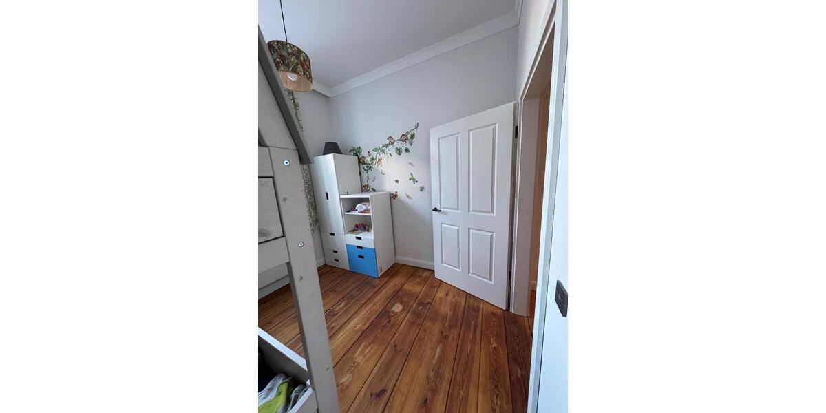 Erdgeschoßwohnung Neustrelitz - 5 Zimmer, 139 m&sup2;, 1.390&euro; | Angebot:25539781