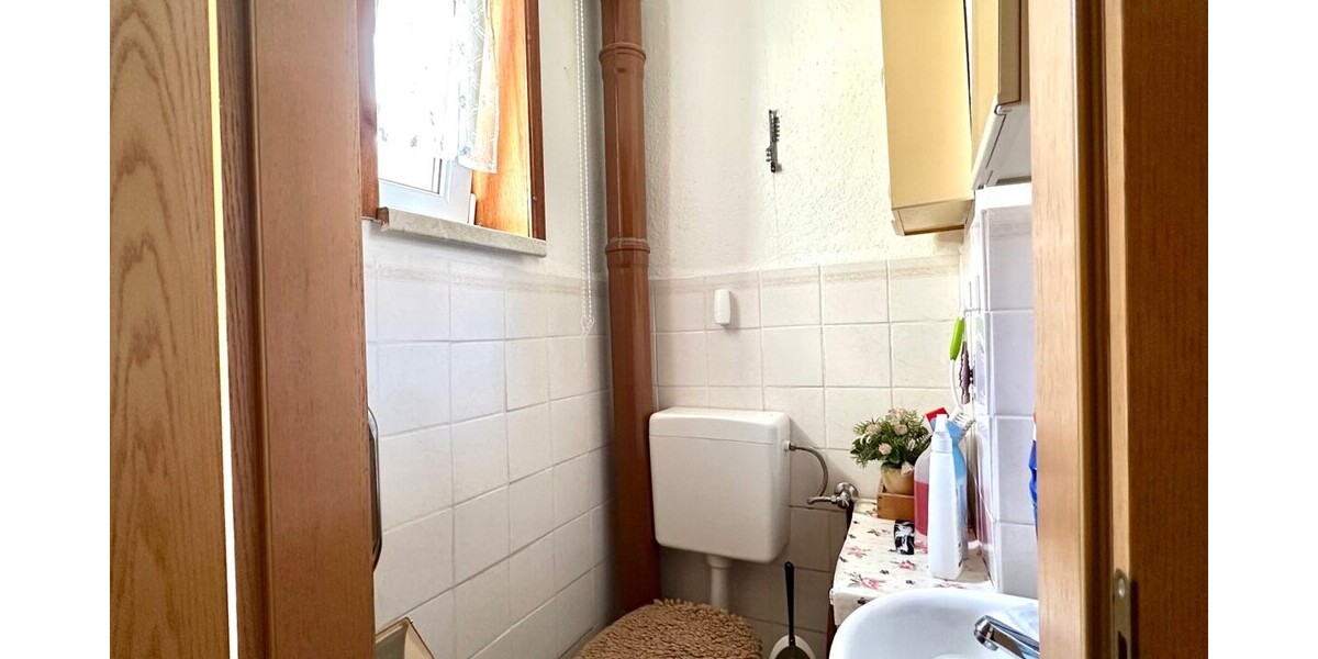 HORN IMMOBILIEN ++ Reihenmittelhaus in Burg Stargard, zentrale Lage - Zweifamilienhaus Burg Stargard | Angebot:27119867