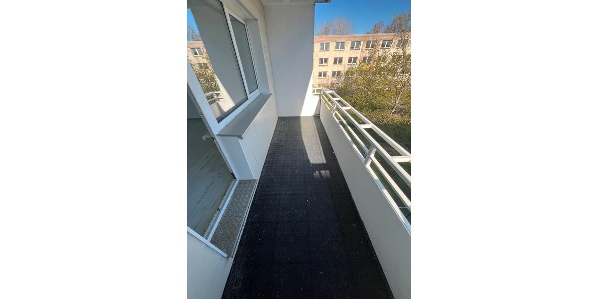 Etagenwohnung Neubrandenburg Carlshöhe - 4 Zimmer, 76 m&sup2;, 521&euro; | Angebot:26443489