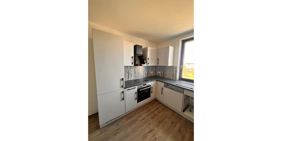 Etagenwohnung Neustrelitz - 2 Zimmer, 78 m&sup2;, 672&euro; | Angebot:23860214