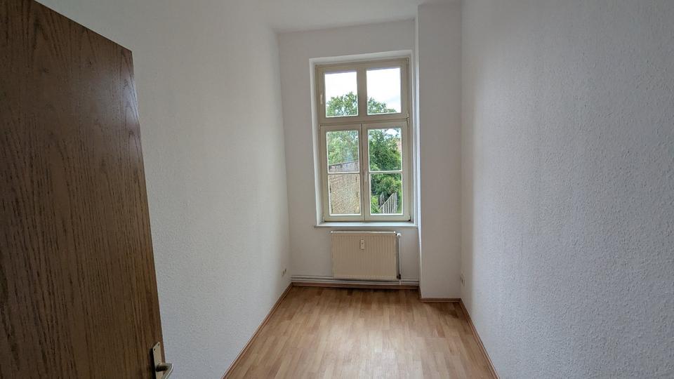 Etagenwohnung Neustrelitz - 3 Zimmer, 73 m&sup2;, 610&euro; | Angebot:24695197