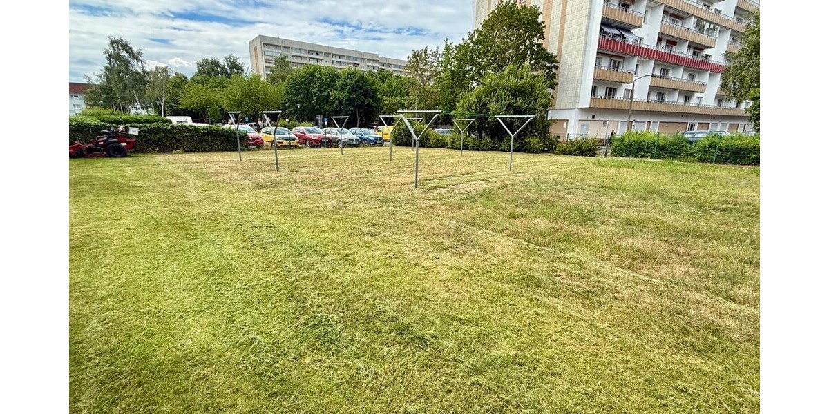 HORN IMMOBILIEN++ RESERVIERT! Neubrandenburg, 3-Raum Eigentumswohnung im EG mit Einbauküche und Balkonverglasung - Erdgeschoßwohnung Neubrandenburg | Angebot:27007629