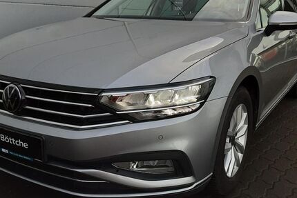 VW Passat Variant 83.224 km 23.990 &euro; Altentreptow 17087