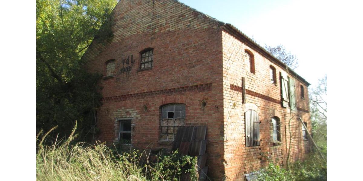 Mehrfamilienhaus, Wohnhaus Stavenhagen - 16 Zimmer, 440 m&sup2;, 140.000&euro; | Angebot:13897782