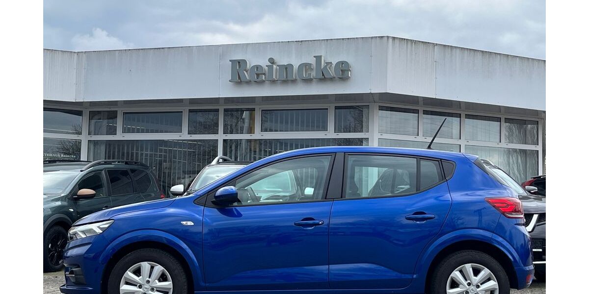 Dacia Sandero 14.418 km 13.990 &euro; Neubrandenburg 17036