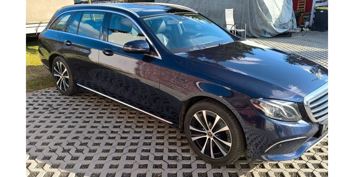 Mercedes-Benz E 200 282.000 km 14.590 &euro; Staven OT Rossow 17039