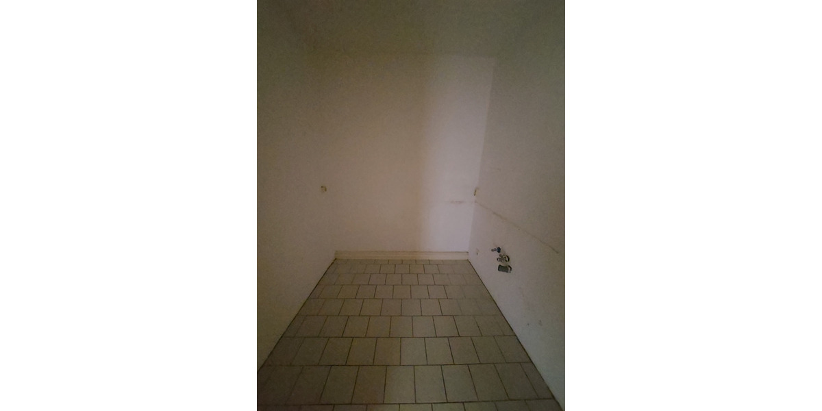 Etagenwohnung Neustrelitz - 3 Zimmer, 63 m&sup2;, 364&euro; | Angebot:25129145