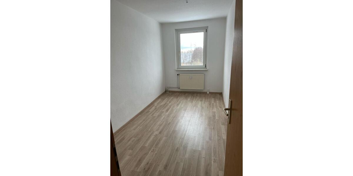 Etagenwohnung Rosenow - 3 Zimmer, 62 m&sup2;, 345&euro; | Angebot:20228991