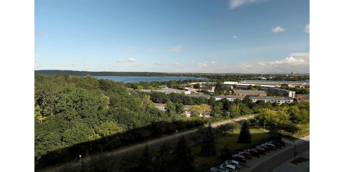 Etagenwohnung Neubrandenburg - 2 Zimmer, 66 m&sup2;, 587&euro; | Angebot:25148109