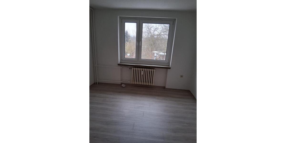 Etagenwohnung Neubrandenburg - 3 Zimmer, 66 m&sup2;, 460&euro; | Angebot:24711631
