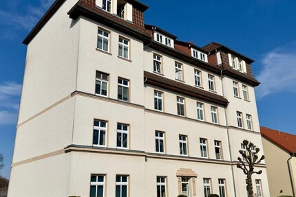 HORN IMMOBILIEN++ Neustrelitz, vermietetes MFH mit 10 Wohneinheiten, Stellplätzen und Keller - Haus Neustrelitz | Angebot:25571441