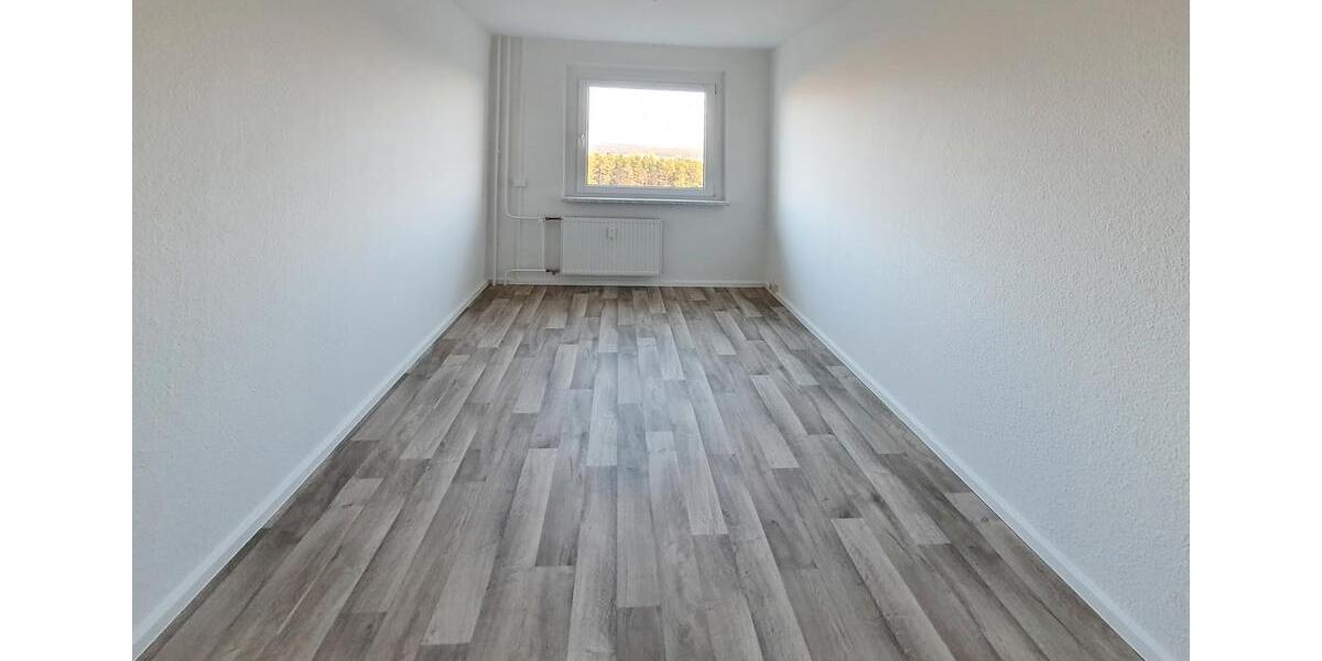 Etagenwohnung Neubrandenburg Datzeberg - 3 Zimmer, 69 m&sup2;, 278&euro; | Angebot:26675540