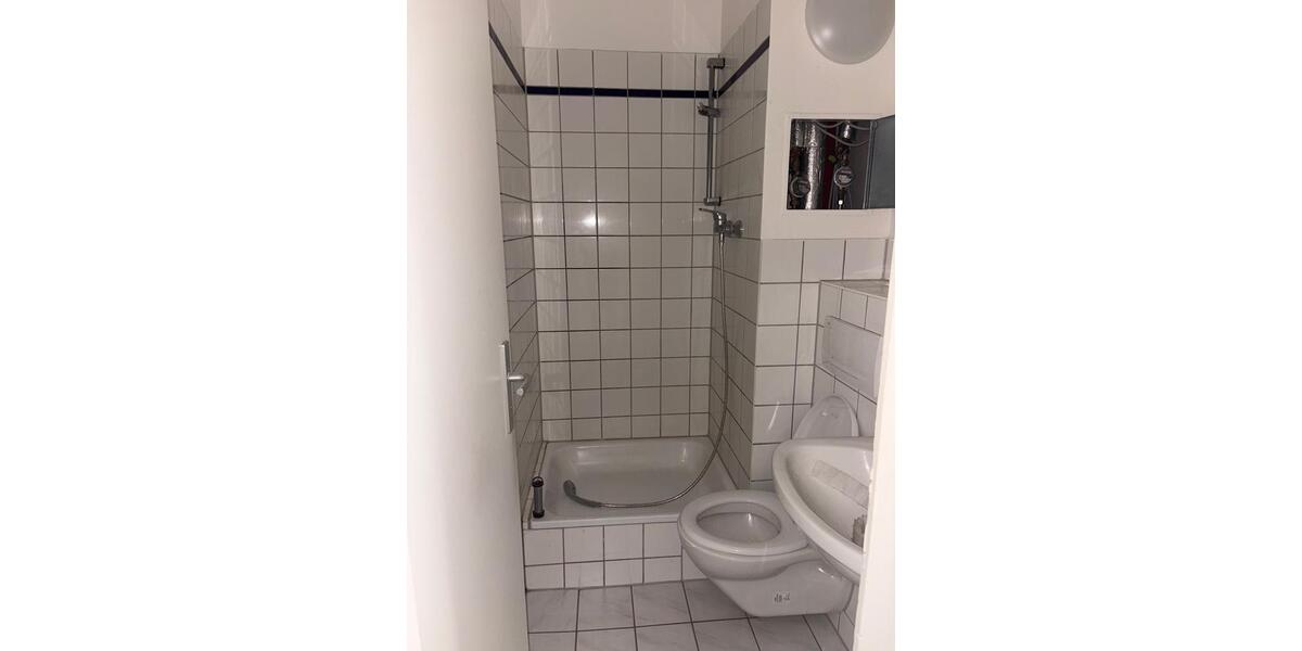 Etagenwohnung Neubrandenburg - 1 Zimmer, 24 m&sup2;, 280&euro; | Angebot:26130682