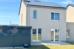 HORN IMMOBILIEN ++ Neuwertiges Einfamilienhaus in Neubrandenburg Obodritenstraße, EBK + Carport - Doppelhaushälfte Neubrandenburg | Angebot:26704800