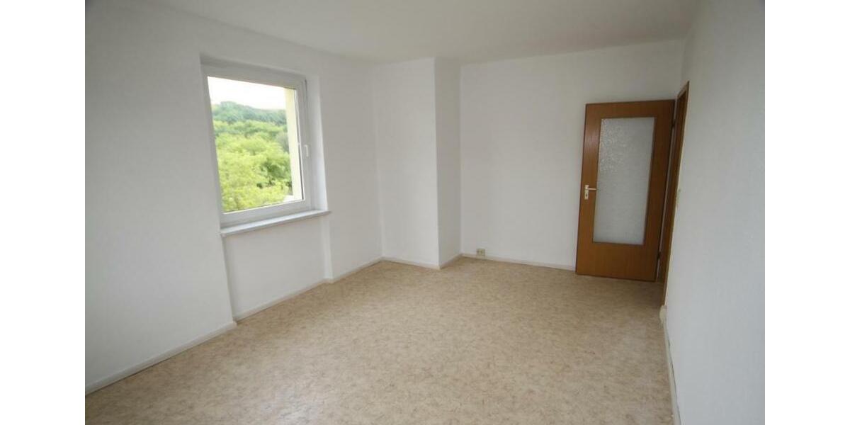 Etagenwohnung Neubrandenburg - 3 Zimmer, 53 m&sup2;, 379&euro; | Angebot:25791132