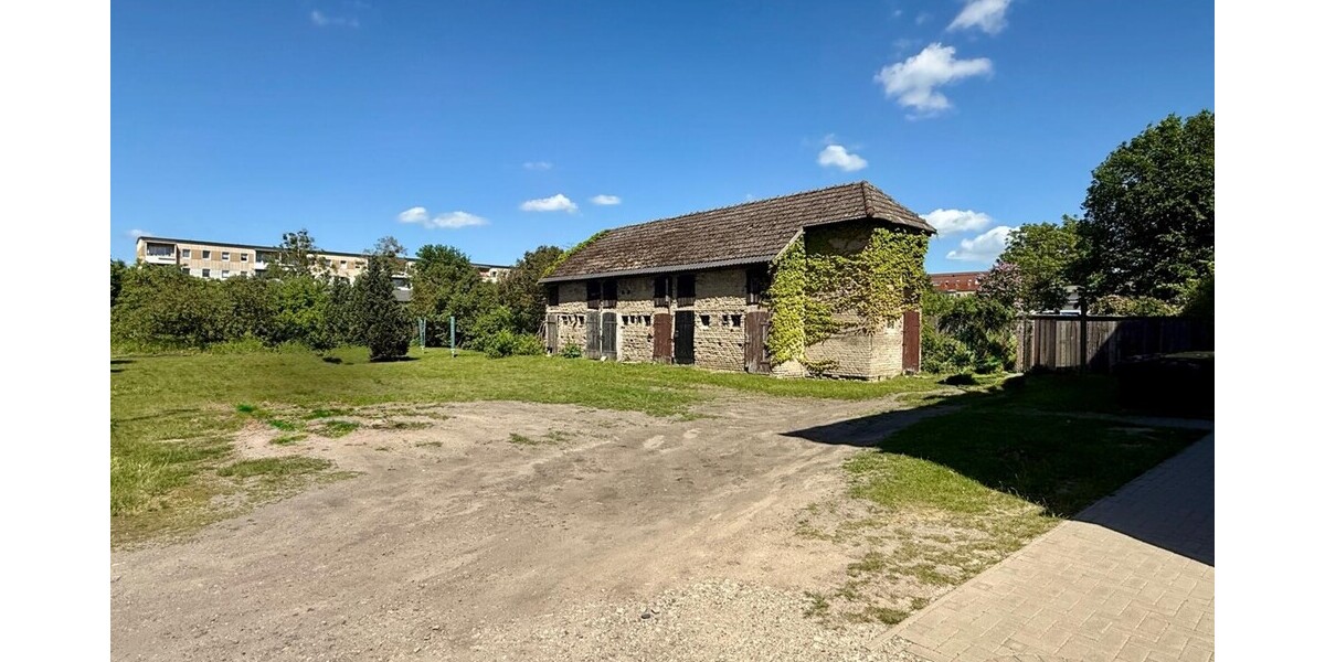 HORN IMMOBILIEN++ Neubrandenburg, vermietetes MFH mit 13 WE, großem Grundstück, nur 500 m zur Innenstadt - Mehrfamilienhaus, Wohnhaus Neubrandenburg Datzeberg | Angebot:27103821