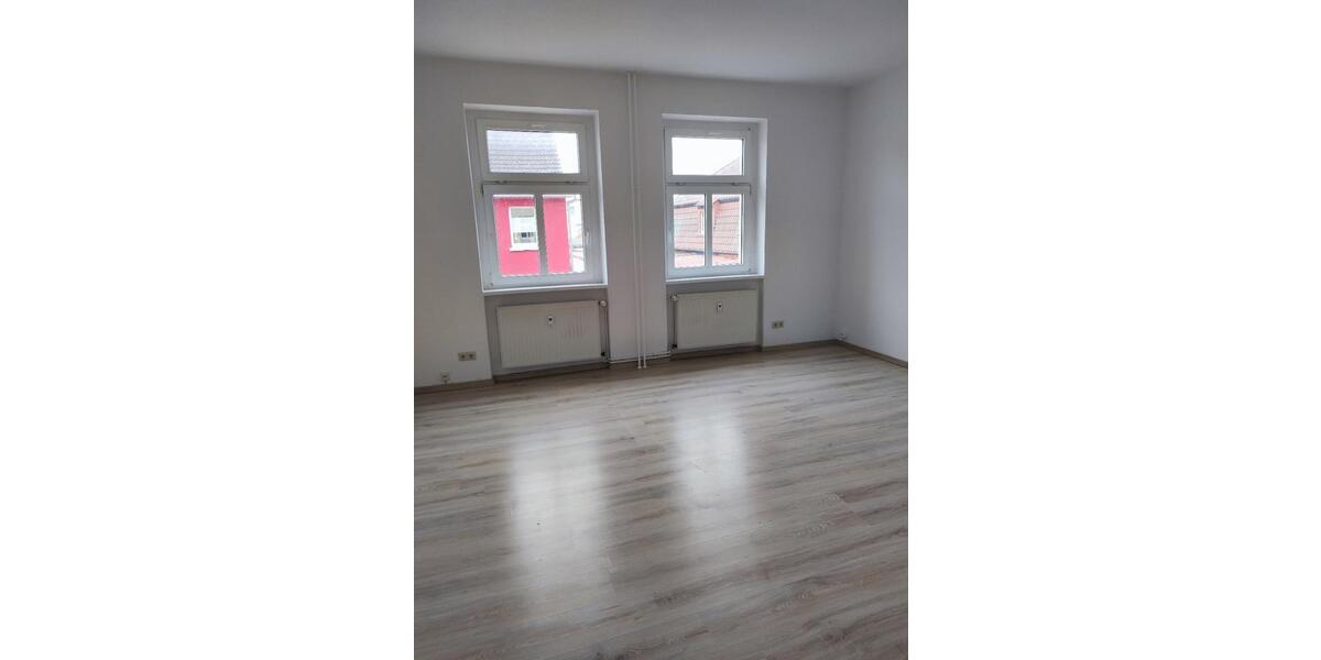 Etagenwohnung Friedland - 4 Zimmer, 100 m&sup2;, 580&euro; | Angebot:25081148