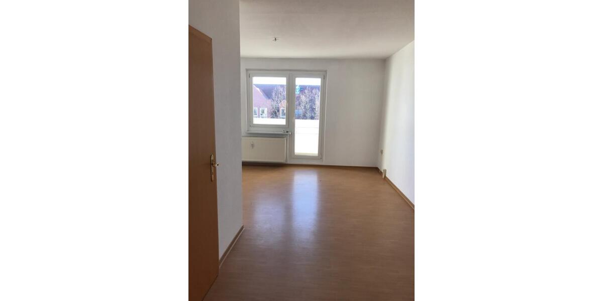 Etagenwohnung Neubrandenburg - 3 Zimmer, 62 m&sup2;, 320&euro; | Angebot:18970918