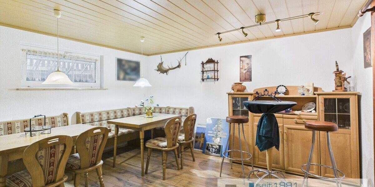 Einfamilienhaus Neustrelitz - 6 Zimmer, 197 m&sup2;, 230.000&euro; | Angebot:25665596