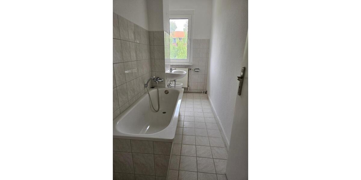 Etagenwohnung Stavenhagen - 3 Zimmer, 59 m&sup2;, 375&euro; | Angebot:24487218