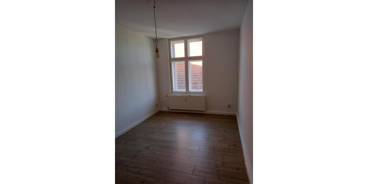 Dachgeschoßwohnung Neustrelitz - 2 Zimmer, 63 m&sup2;, 503&euro; | Angebot:25415993