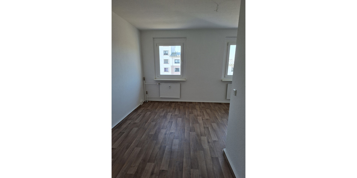 Etagenwohnung Neustrelitz - 1 Zimmer, 26 m&sup2;, 195&euro; | Angebot:25871661
