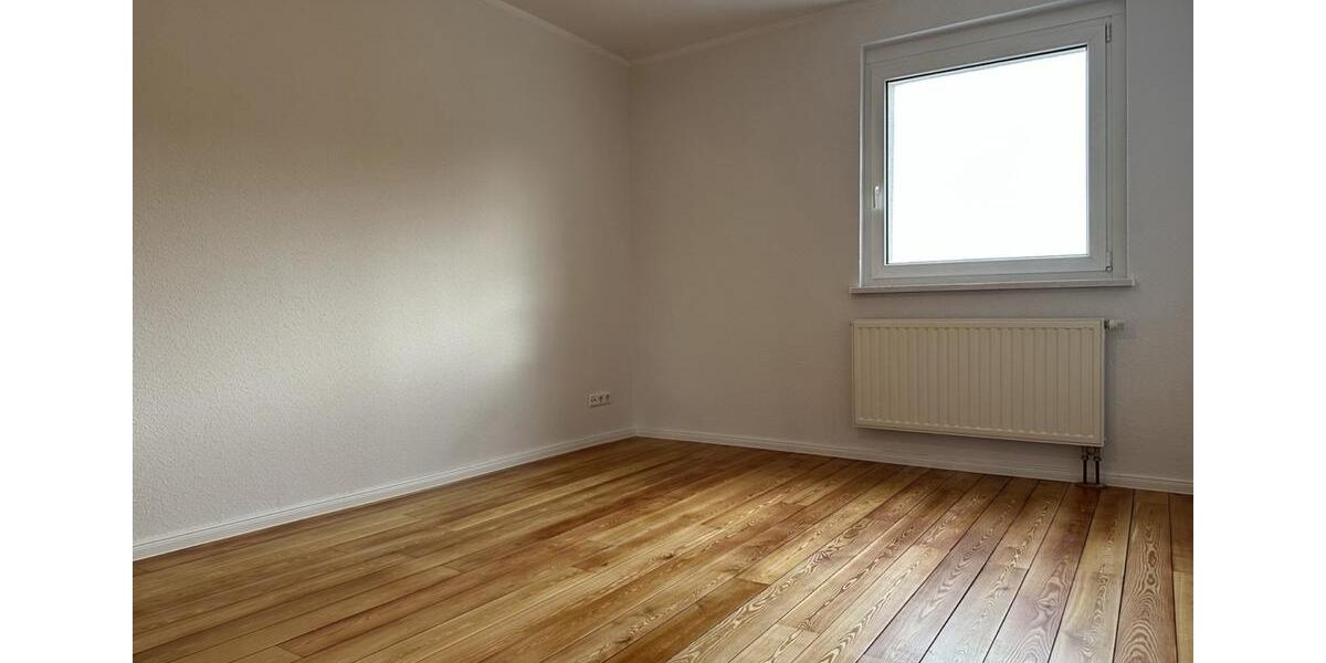 Dachgeschoßwohnung Neubrandenburg - 3 Zimmer, 85 m&sup2;, 1.225&euro; | Angebot:25943906