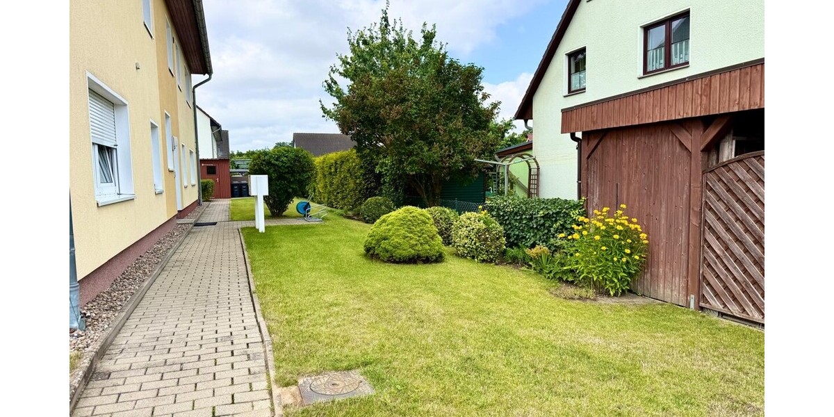 HORN IMMOBILIEN++ Neubrandenburg, schöne 3-Raum Eigentumswohnung mit Carport, Einbauküche und Balkon -nicht vermietet- - Maisonettenwohnung Neubrandenburg | Angebot:27095999