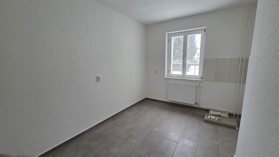 Erdgeschoßwohnung Neustrelitz - 1 Zimmer, 40 m&sup2;, 336&euro; | Angebot:23806584