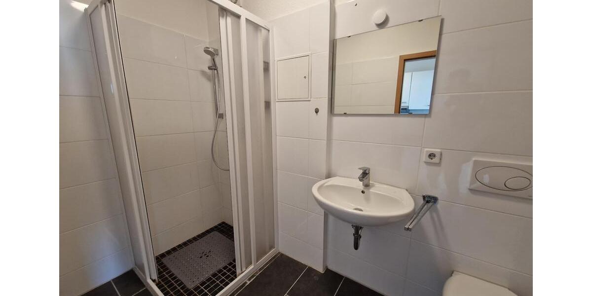 Etagenwohnung Neubrandenburg - 2 Zimmer, 39 m&sup2;, 396&euro; | Angebot:25269395