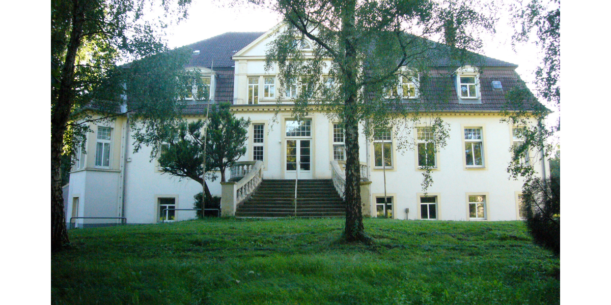 Einfamilienhaus Neuenkirchen - 10 Zimmer, 715 m&sup2;, 590.000&euro; | Angebot:27103360