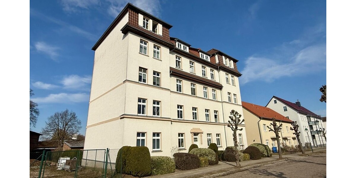 HORN IMMOBILIEN++ Neustrelitz, vermietetes MFH mit 10 Wohneinheiten, Stellplätzen und Keller - Mehrfamilienhaus, Wohnhaus Neustrelitz | Angebot:25571441