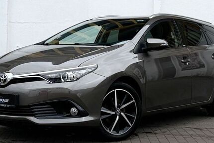 Toyota Auris 130.000 km 10.490 &euro; Neubrandenburg 17033