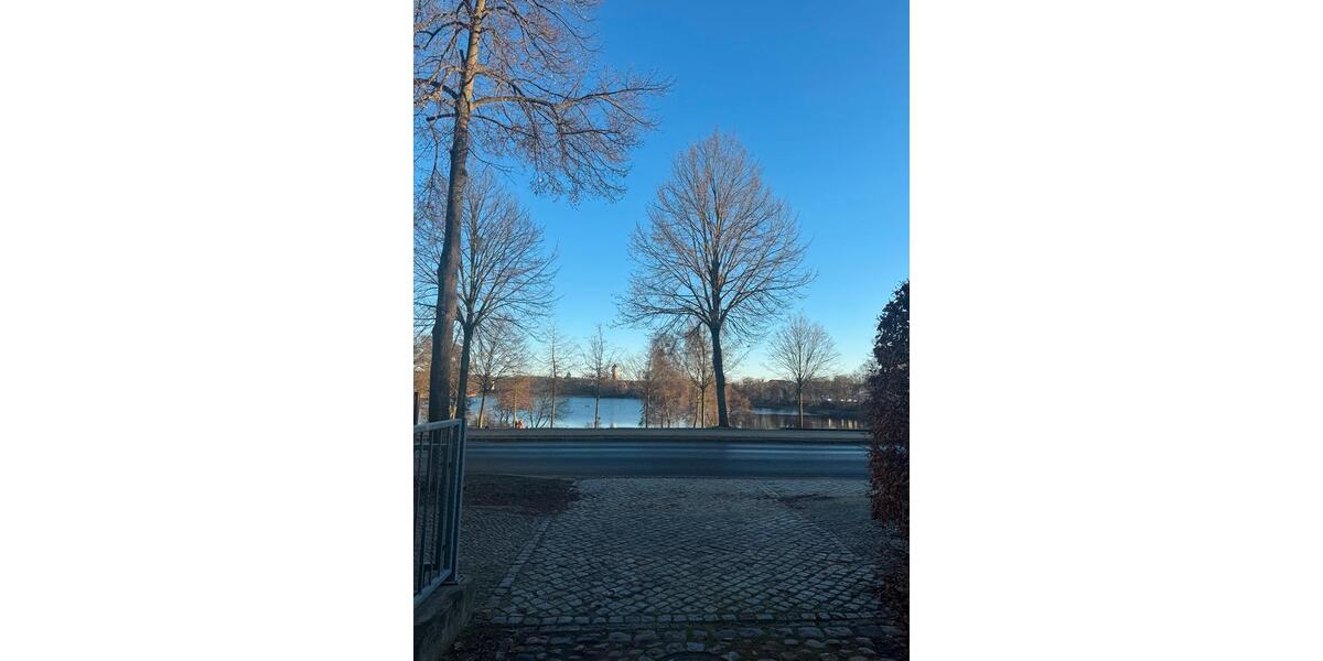 Etagenwohnung Neustrelitz - 2 Zimmer, 82 m&sup2;, 569&euro; | Angebot:25331912