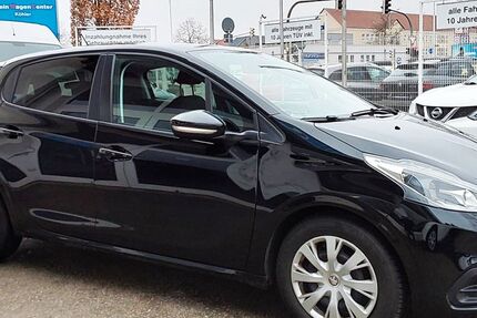 Peugeot 208 128.000 km 6.990 &euro; Neubrandenburg an der A20 17034