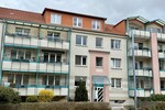 HORN IMMOBILIEN++RESERVIERT! Neubrandenburg, 4-Raum Eigentumswohnung, modernisiert, EBK und Stellplatz -bezugsfrei- - Etagenwohnung Neubrandenburg | Angebot:26019014