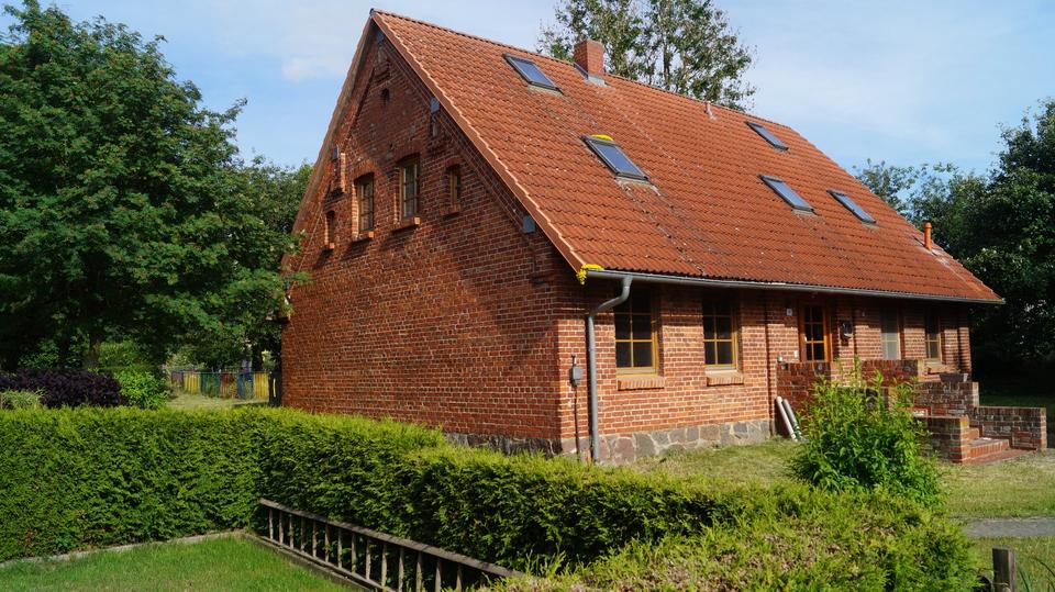 Einfamilienhaus Friedland - 7 Zimmer, 189 m&sup2;, 170.000&euro; | Angebot:26960560