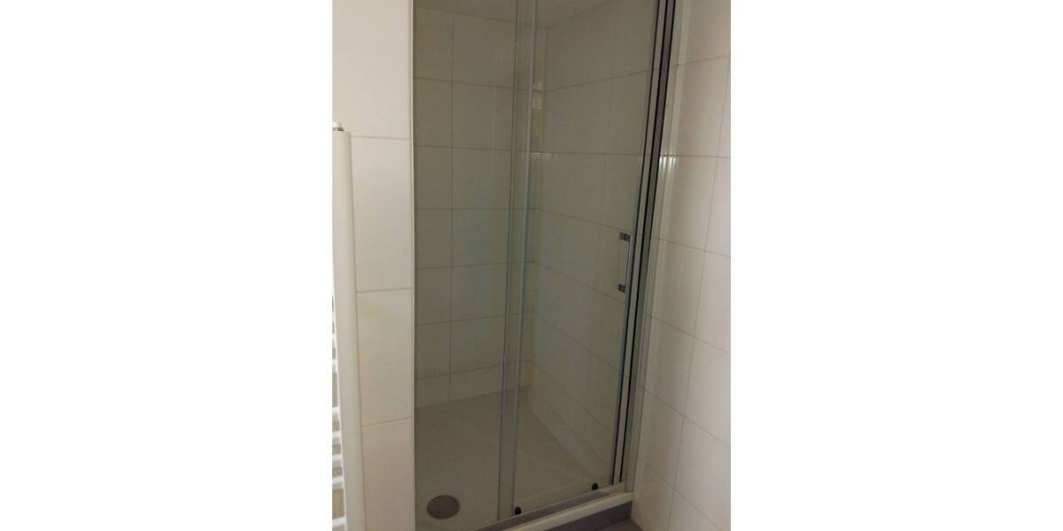 Etagenwohnung Neubrandenburg Vogelviertel - 5 Zimmer, 124 m&sup2;, 1.100&euro; | Angebot:25727501