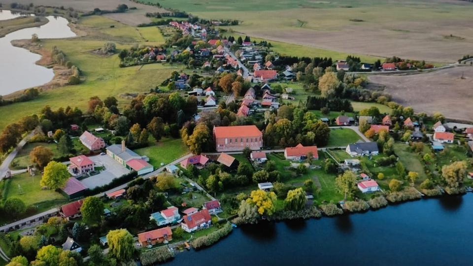 Doppelhaushälfte Blankensee - 7 Zimmer, 200 m&sup2;, 299.000&euro; | Angebot:26941086